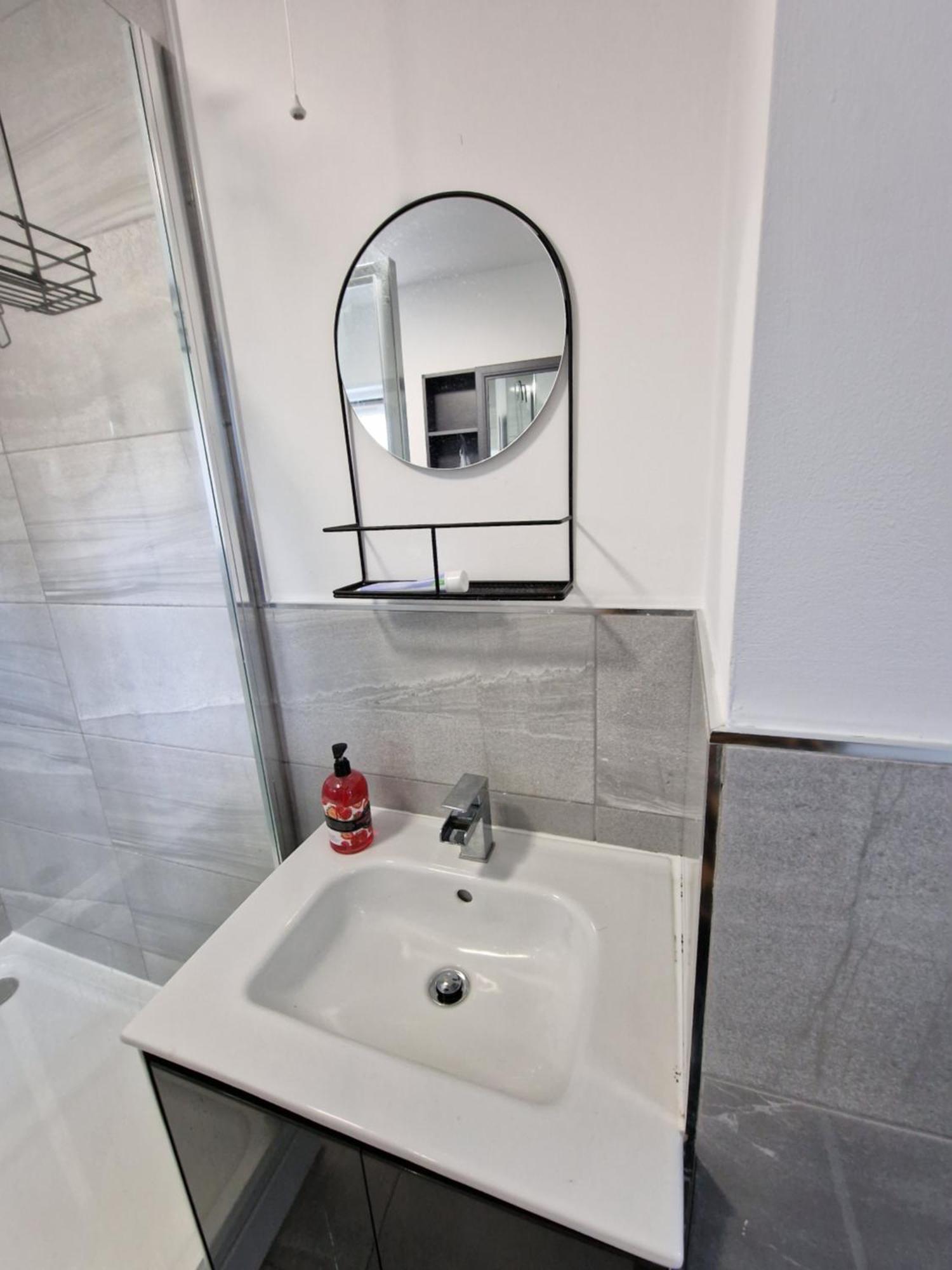 Ckb Flat- Comfort, Cosy, And Secure! Codsall Exteriör bild