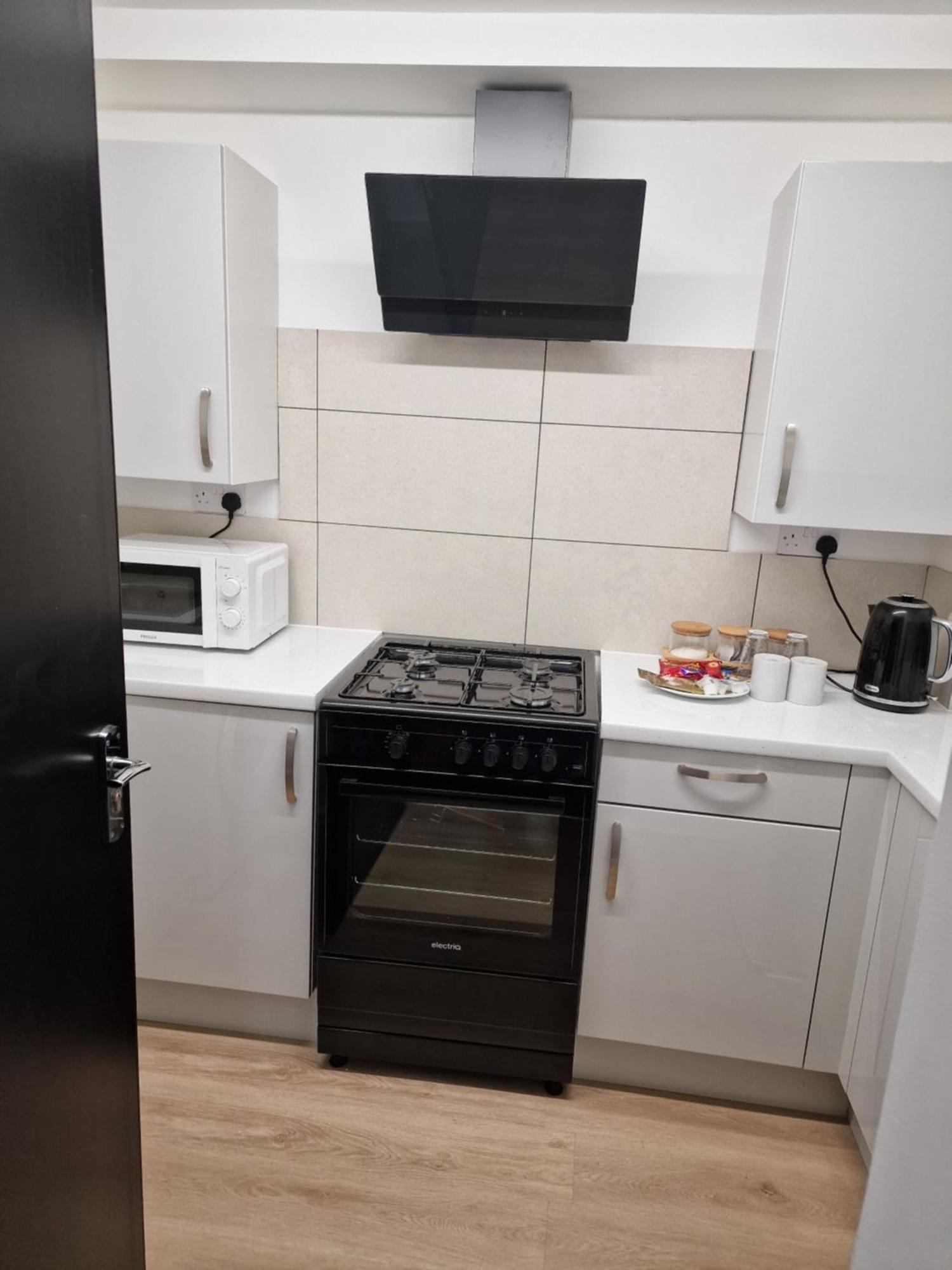 Ckb Flat- Comfort, Cosy, And Secure! Codsall Exteriör bild